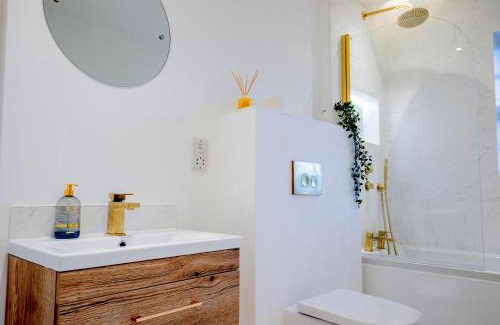 Rugby Apartment | Host & Stay - Sedlescombe Apartment