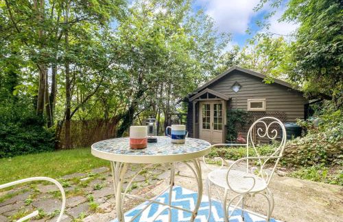 Brighton City Centre House | Host & Stay - The Eco Cabin