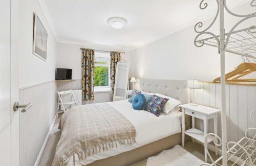 Stanley Apartment | Host & Stay - The Fairways