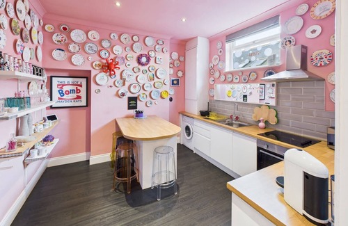 Saltburn-by-the-Sea Apartment | Host Stay The Artists Pad