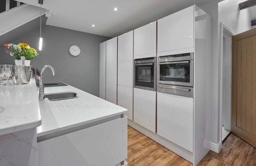 Scarborough House | Host Stay The Old Jail Barber s Shop