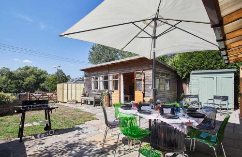 Wotton-under-Edge House | Host & Stay - Windles