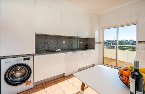 Porto de Mos Apartment | Host Wise - Bright & Stylish Lagos Flat with Pool