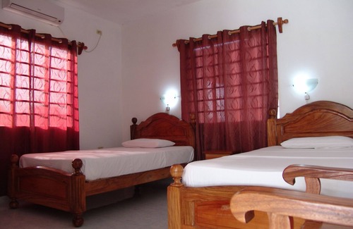 Cienfuegos House | Hostal Alba y Roberto
