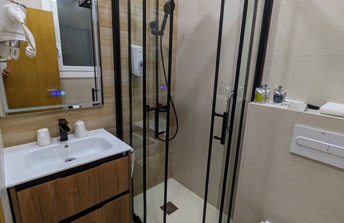 Sant Gervasi Hotel | Hostal Alogar