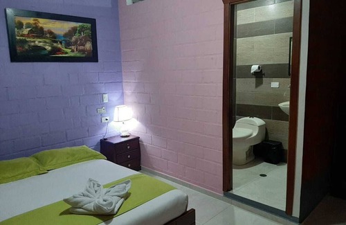 Banos de Agua Santa Hotel | Hostal Balcon del Cielo