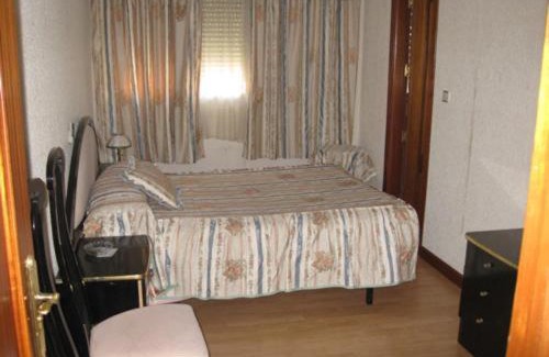 Villarejo de Salvanes House | Hostal Carmelo