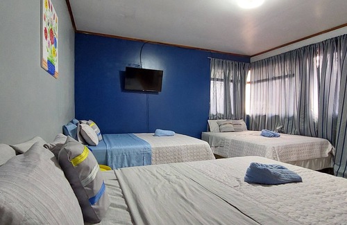 Agonia House | Hostal Casa Azul