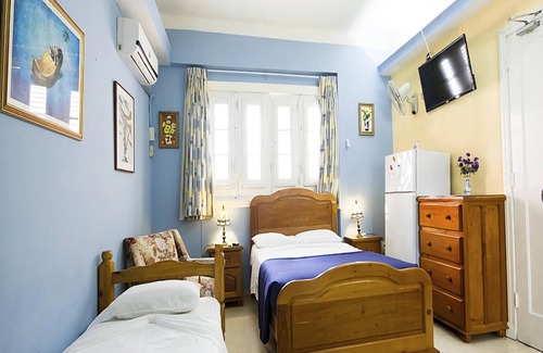 Municipality of Diez de Octubre House | Hostal Casa Elsita