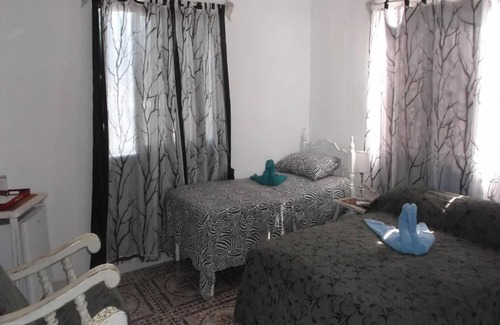 Cienfuegos House | Hostal Casa Las Palmas