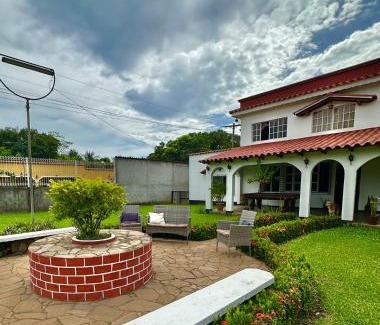 Leon House | Hostal Casa Veracruz