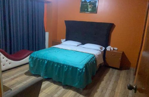 Carabayllo House | Hostal El Amazonas 03