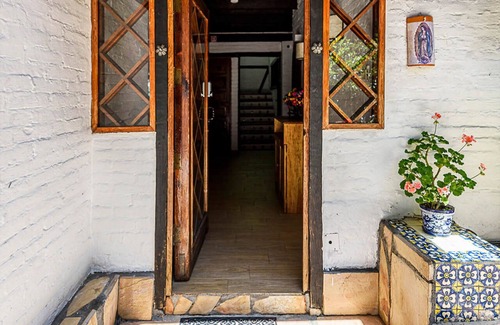 Agua Fria Apartment | Hostal El Palomar: Cuarto para 1 en Valle de Bravo