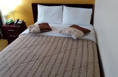 Quito House | Hostal El Roble