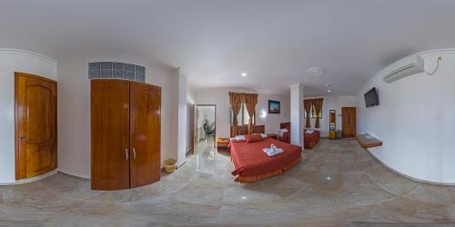 Bahia de la Academia Hotel | Hostal España