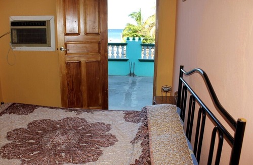 La Boca House | Hostal Familia Peralta Peiso PLAYA LA BOCA