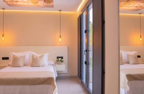 Conil de la Frontera City Center Hotel | Hostal La Mina