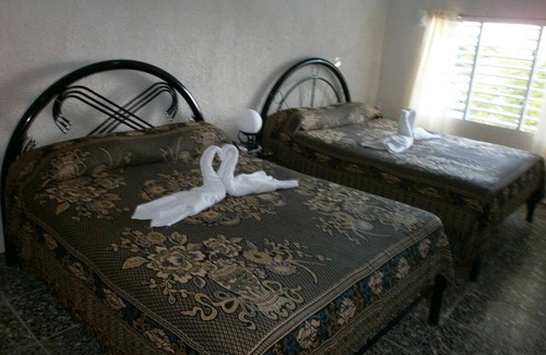 Trinidad House | Hostal Los Faroles TRINIDAD