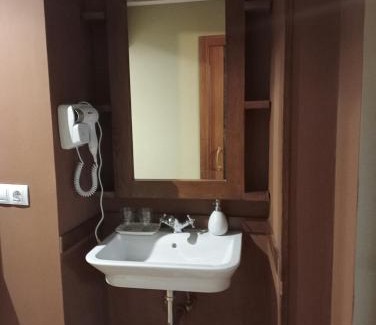 Monforte de Lemos House | Hostal Medievo
