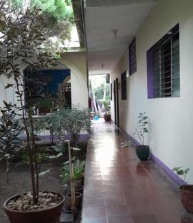 Leon House | HOSTAL RABAGU