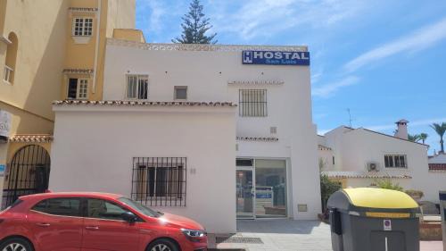 San Luis de Sabinillas House | Hostal San Luis