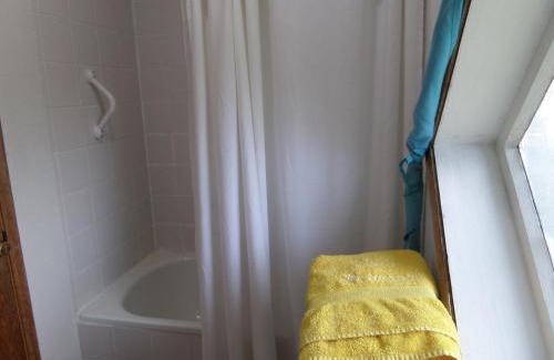Puerto Varas House | Hostal y Cabañas Villa Germana