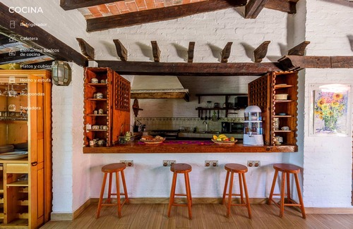 Agua Fria Apartment | Hostel El Palomar: Room in Valle de Bravo