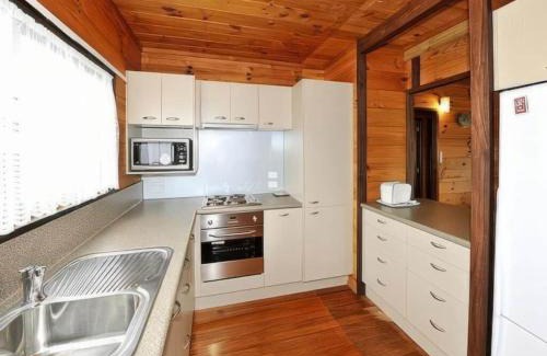 Cooks Beach House | Hosts on the Coast Marine Parade Magic