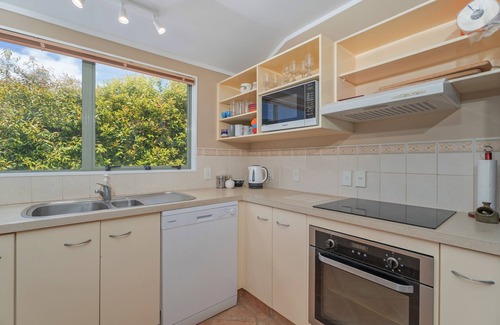 Onemana House | Hosts on the Coast Oarsome in Onemana