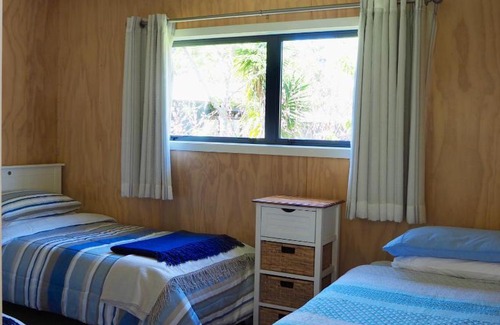 Whitianga House | Hosts on the Coast River Cottage