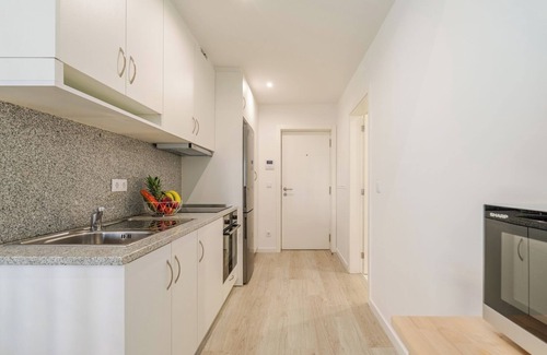 Paranhos Apartment | HostWise - Charming Mezzanine Studio