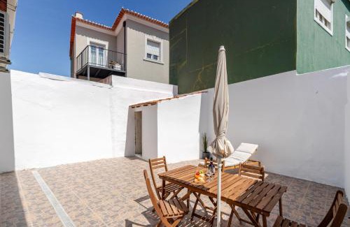 Ramalde House | HostWise - Traditional House with Terrace