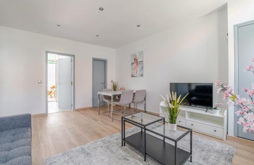 Ramalde House | HostWise - Traditional House with Terrace