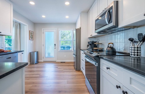 Cartersville House | Hot New Rates! 4BR Cartersville Home Near Downtown