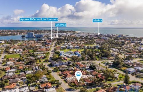 Mandurah House | Hot Spot on Hackett in Mandurah
