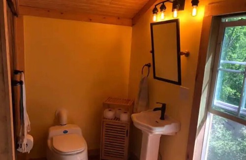 Weaverville Cabin | Hot Spring House @ Secret Garden of Eden + Hot Tub