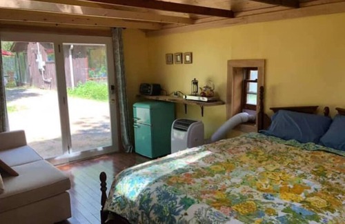 Weaverville Cabin | Hot Spring House @ Secret Garden of Eden + Hot Tub