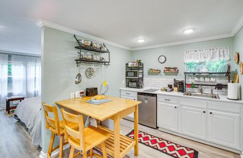 Hot Springs Apartment | Hot Springs Hideaway The Crystal Cottage