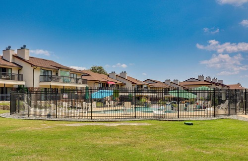 Lake Hamilton Apartment | Hot Springs Resort Condo ~ 7 Mi to Bathhouse Row!