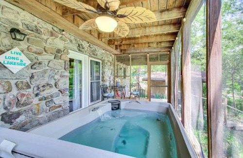 Mid America House | Hot Springs Retreat with Private Dock and Hot Tub!