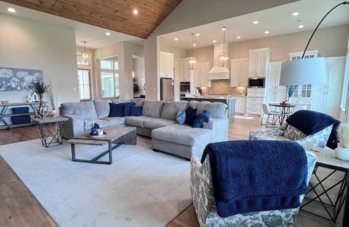 Hot Springs Village House | Hot Springs Village Ultimate Golf Getaway located on the 10th fairway of Granada