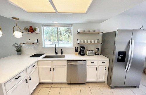 Milwood House | Hot tub) 4 Room Domain: Foosball