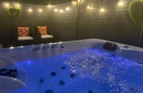 Swarland Resort | Hot Tub 9 The Fairways