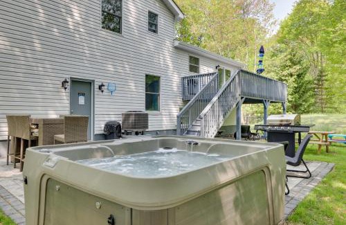Pocono Summit House | Hot Tub and 2 Game Rooms Family Poconos Getaway!