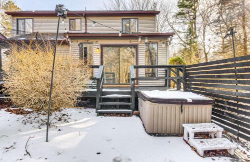 Long Pond House | Hot Tub and Game Room Long Pond Getaway!