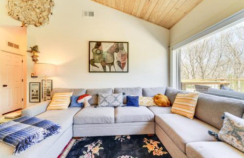 Buechel House | Hot Tub, Deck and Fire Pit Chic Louisville Home!