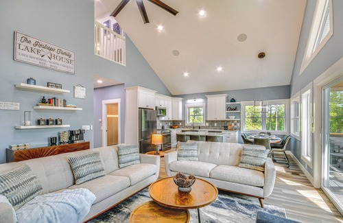 Hickory House | Hot Tub & Dock: Lakefront Connelly Springs Escape