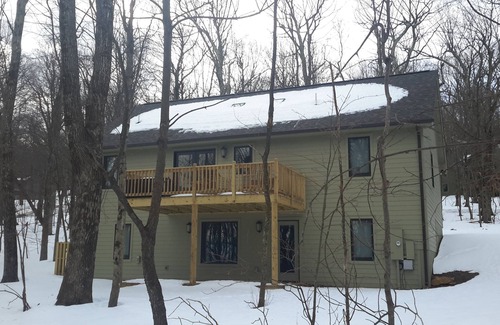 Chestnut Springs House | Hot Tub, Family Friendly and Great Location