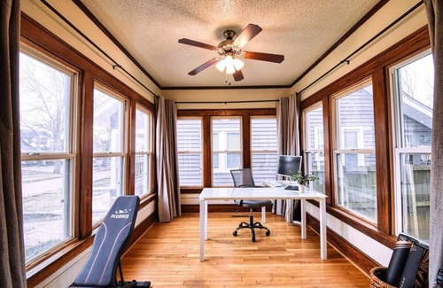 Des Moines House | Hot Tub, Fenced Yard, Games, Office/Gym + Pets Ok!