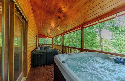 Blue Ridge Cabin | Hot Tub & Fire Pit: Secluded Blue Ridge Cabin!